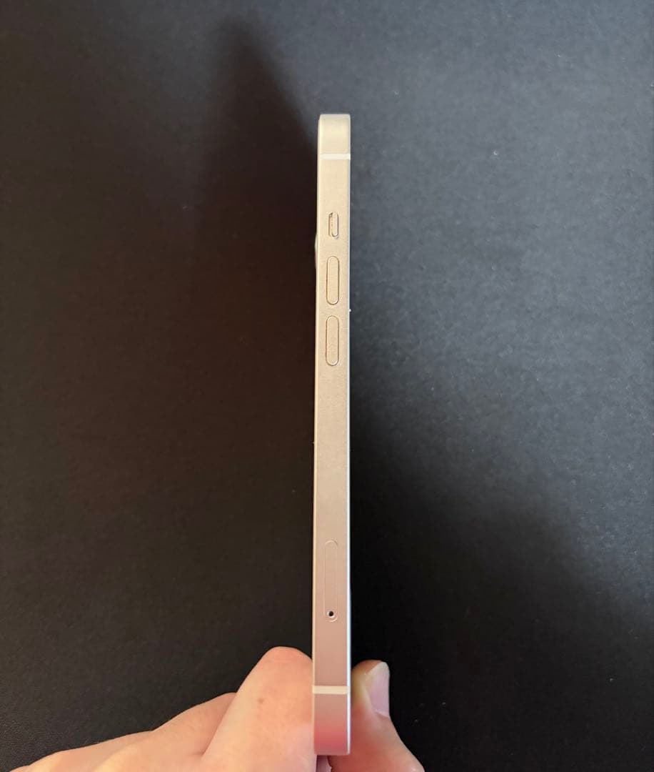 スマートフォン本体 Apple iPhone13