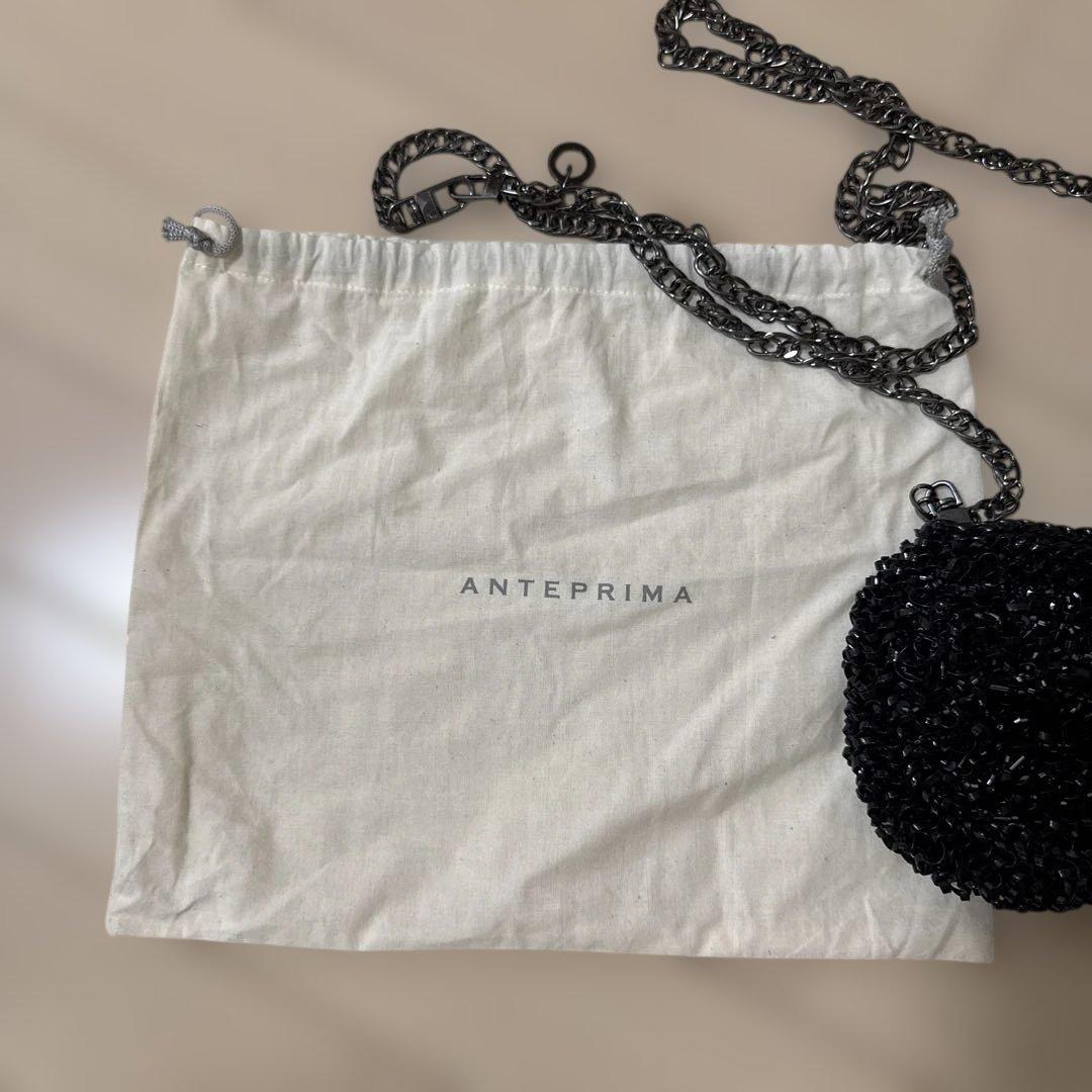 アンテプリマ　クラッチ　ポシェット