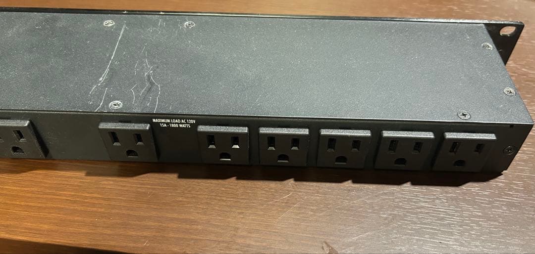 FURMAN M-8X2 パワーディストリビューター ラックマウント電源タップ