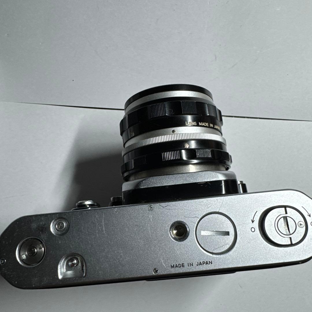 Nikon F2＋レンズ。