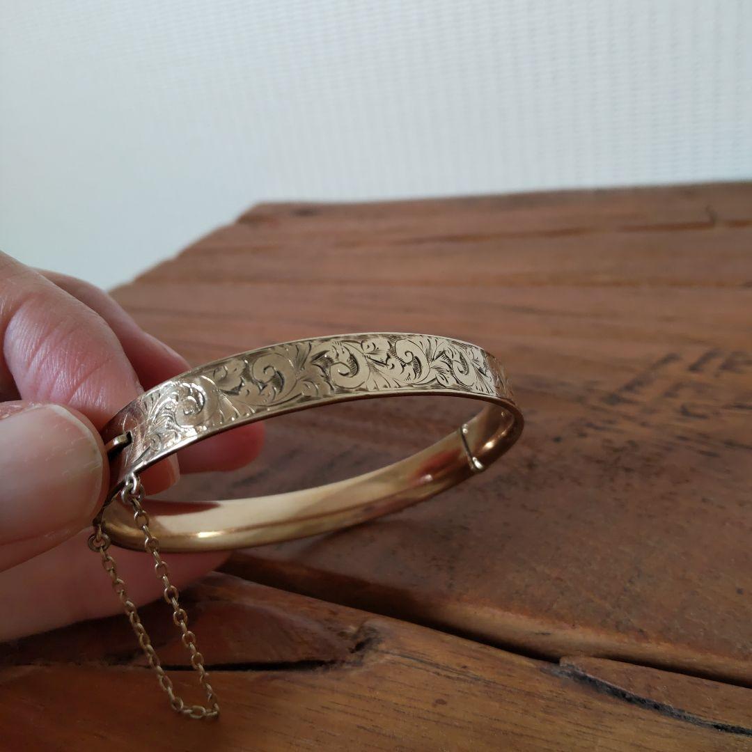 イギリスアンティーク　9ct rolled gold バングル
