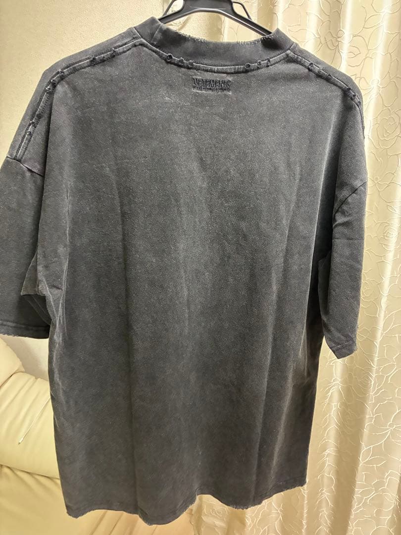 VETEMENTS Tシャツ
