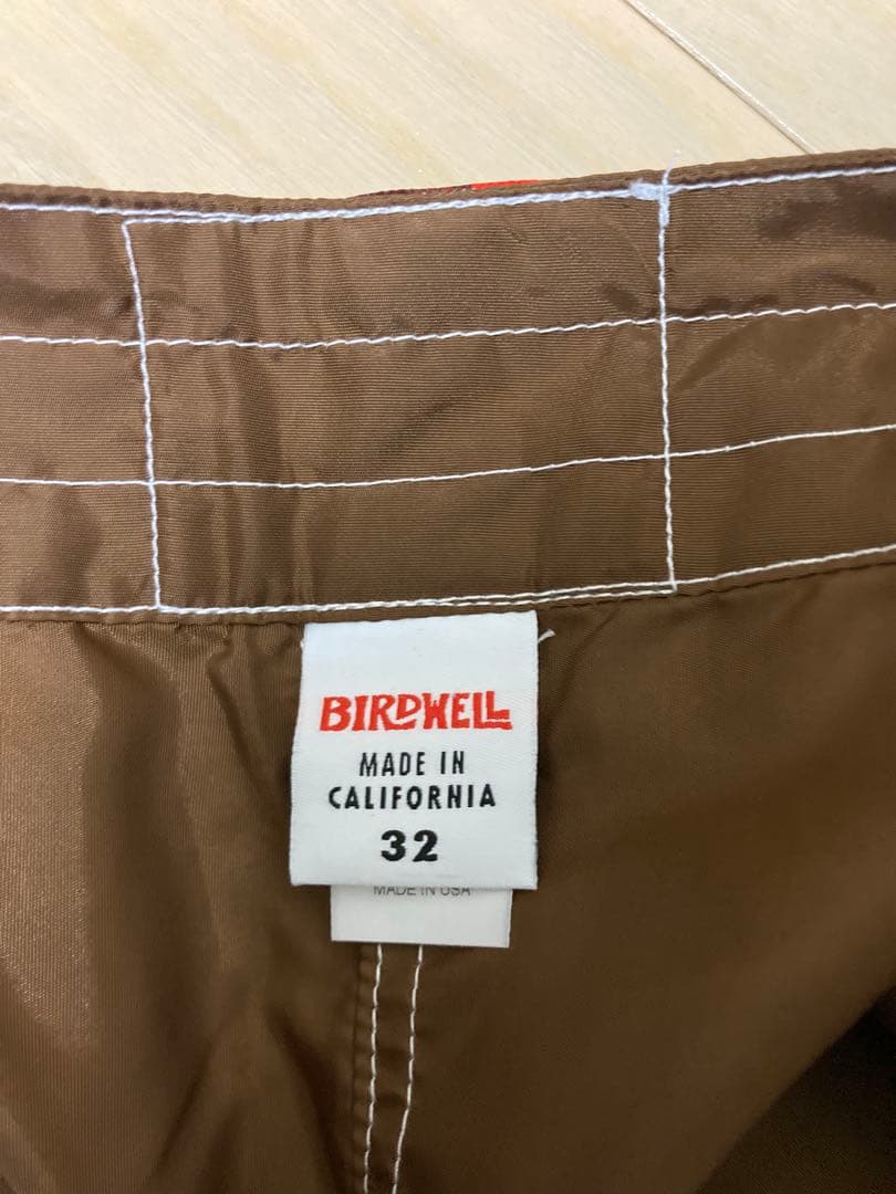 BIRDWELL 300ボードショーツ 32 新品未使用