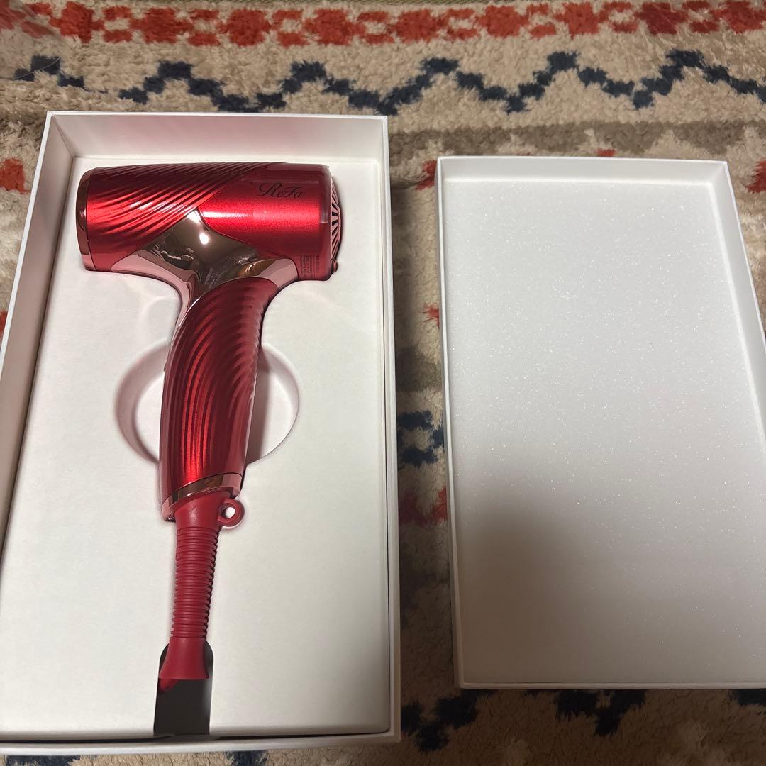 【期間限定値下げ中】リファビューテック ドライヤー SE レッド