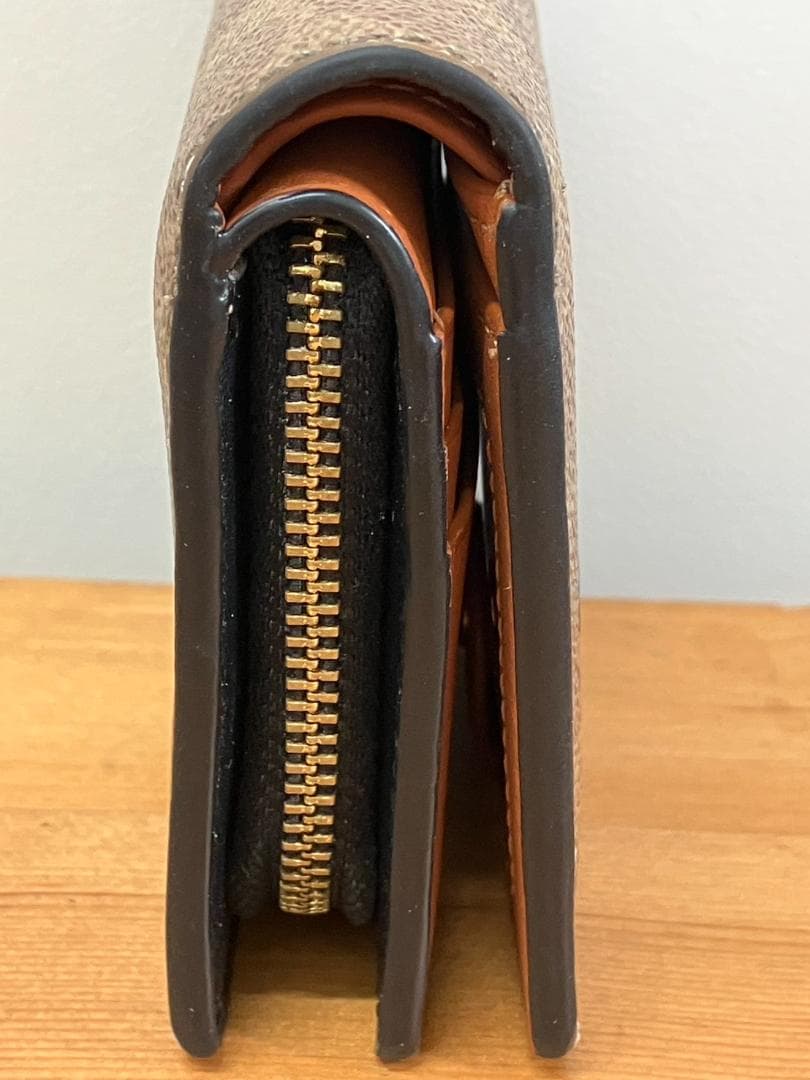 コーチ コズミック レキシー 二つ折り財布 ラウンドジップ 宇宙　CW463