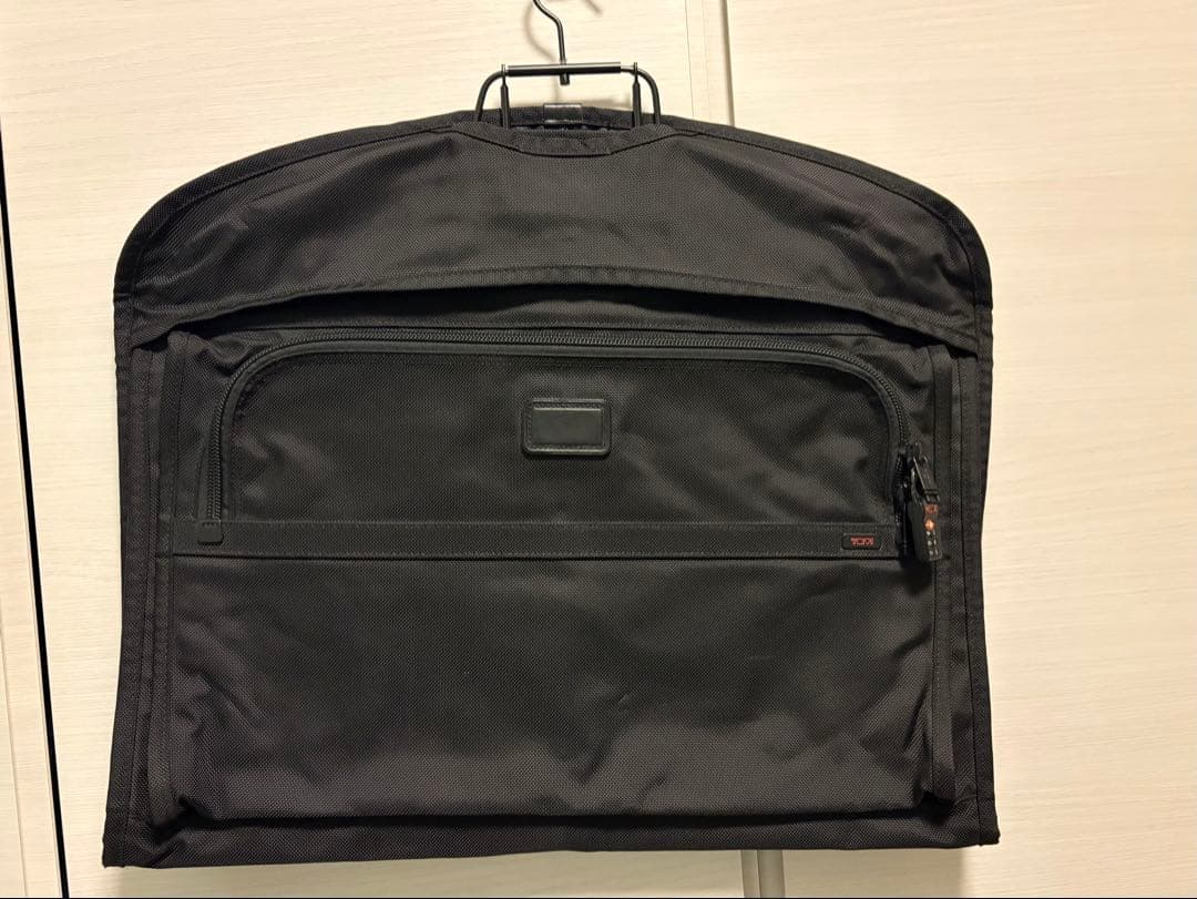 TUMI ブラック ガーメントバッグ ナイロン製