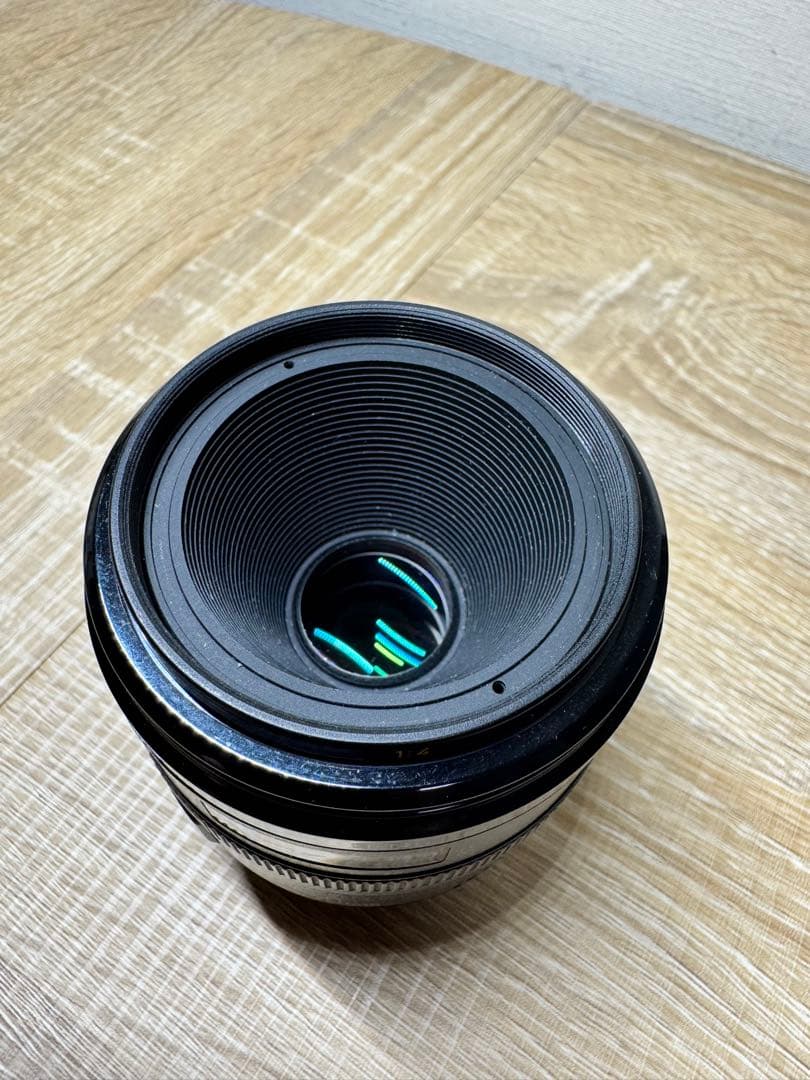 Canon EF 50mm f/2.5 Compact-Macro レンズ