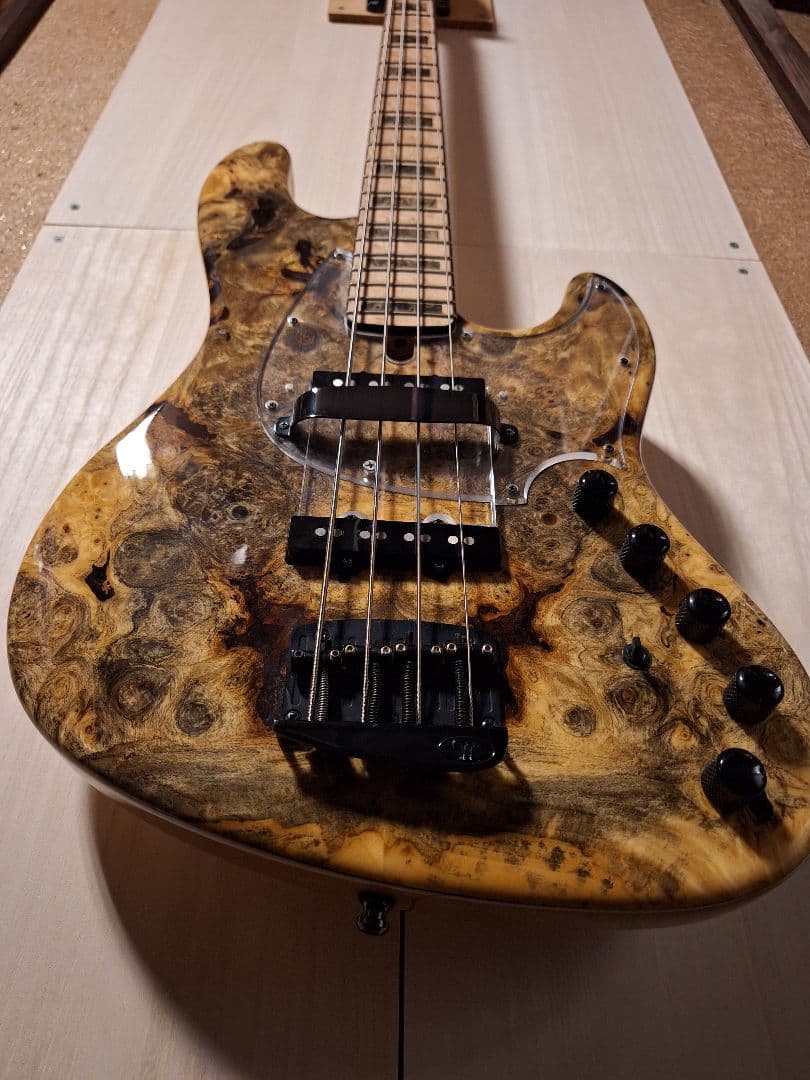 牧*場様 MAYONES Jabba Custom BB4 エレキベース4弦