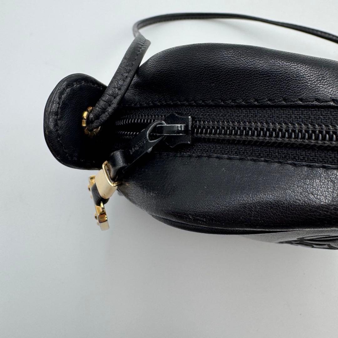 LOEWE ショルダーバッグ　ブラック　レザー　アナグラム　ヴィンテージ