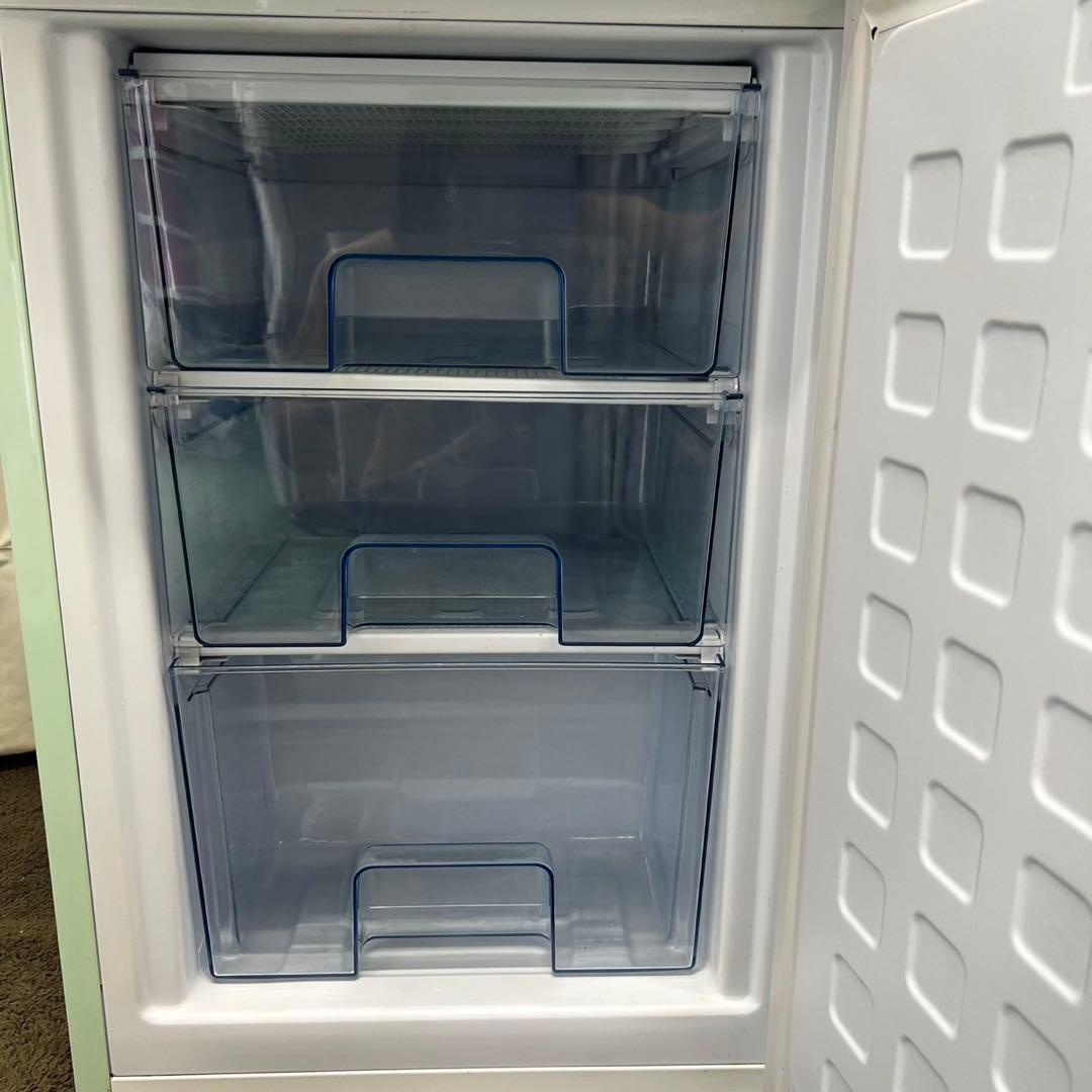 929⭕️冷蔵庫　小型　レトロ　おしゃれ　おすすめ　安い　設置無料