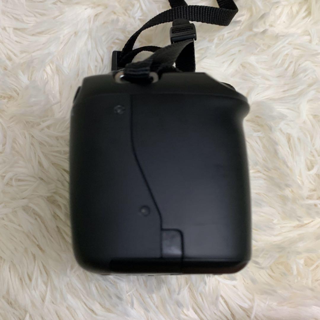 デジタルカメラ Canon EOS REBEL T3