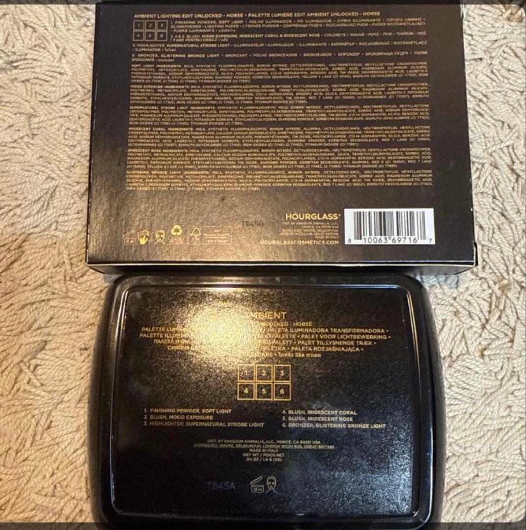 チーク Hourglass Ambient Lighting Blush horse