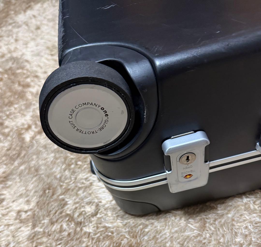 グローブトロッターキャリーケース機内持込みサイズ