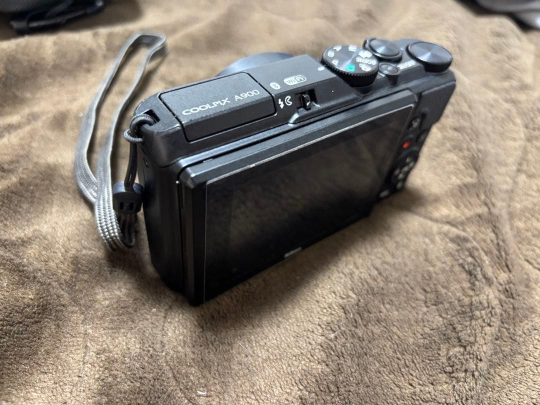 う*ん様 NikonCOOLPIXA900⭐️デジタルカメラ/ケース付/