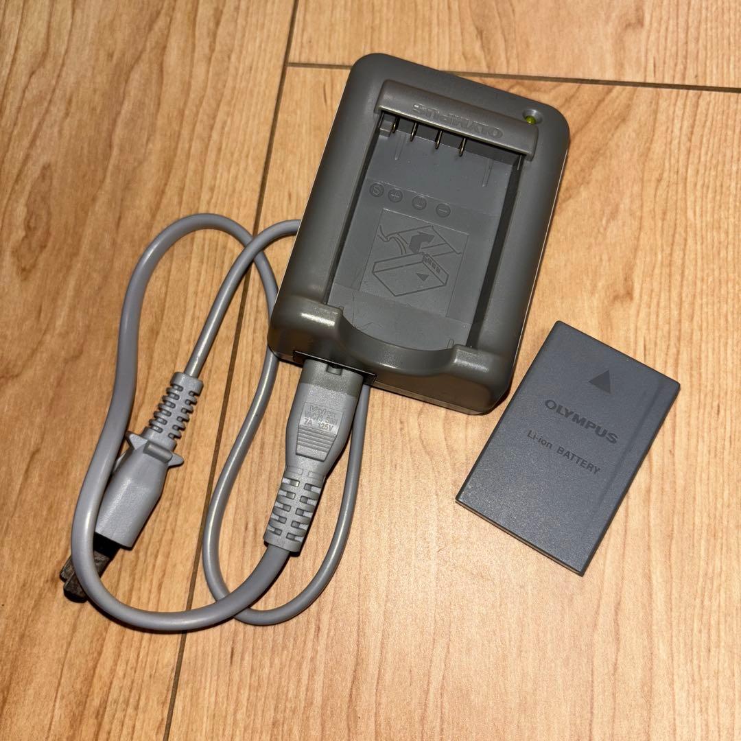 Wi-Fi SDカード付き　オリンパス PL5 ミラーレスカメラ