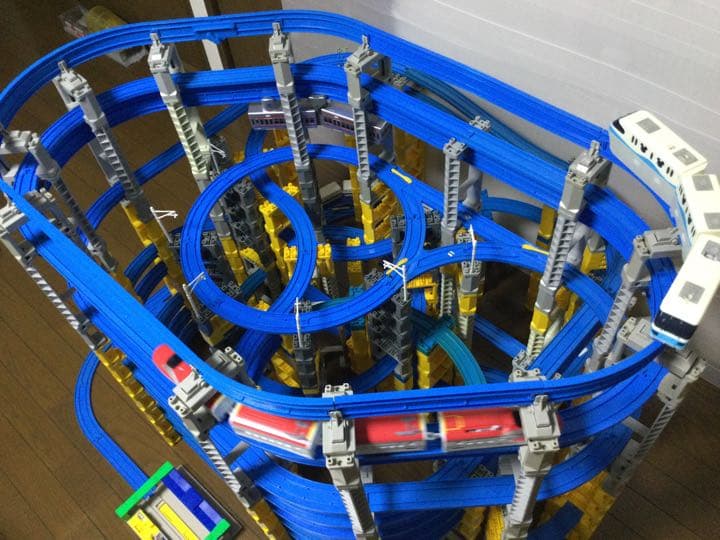 プラレール線路　タワーレイアウト　モノレール付き　参考出品