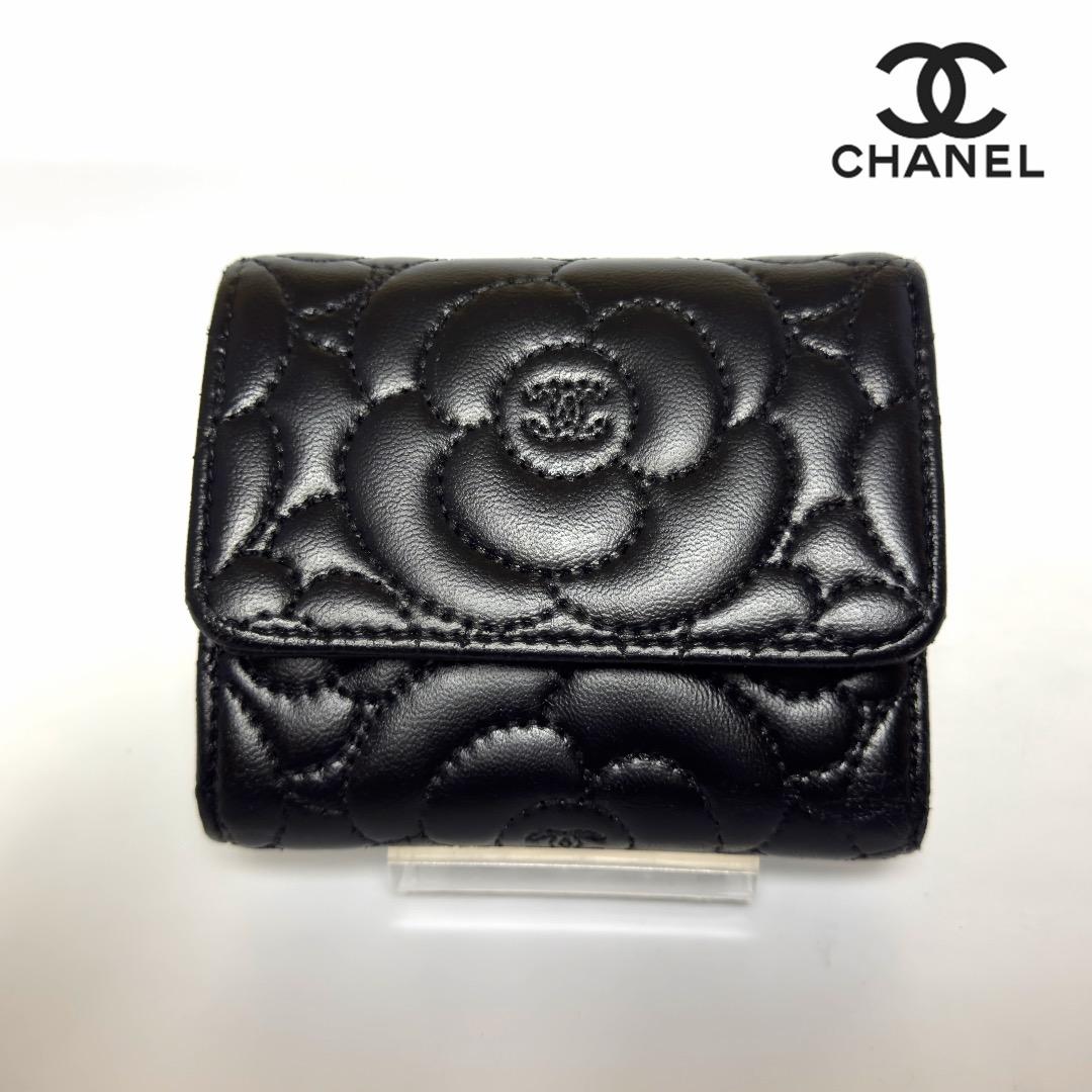 正規品　美品　CHANEL シャネル　カメリア　エンボス　Wホック　三つ折り財布