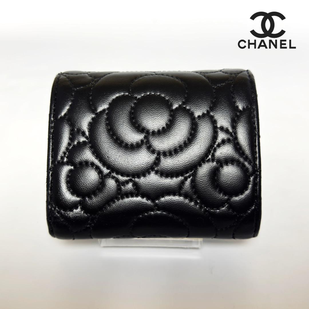 正規品　美品　CHANEL シャネル　カメリア　エンボス　Wホック　三つ折り財布