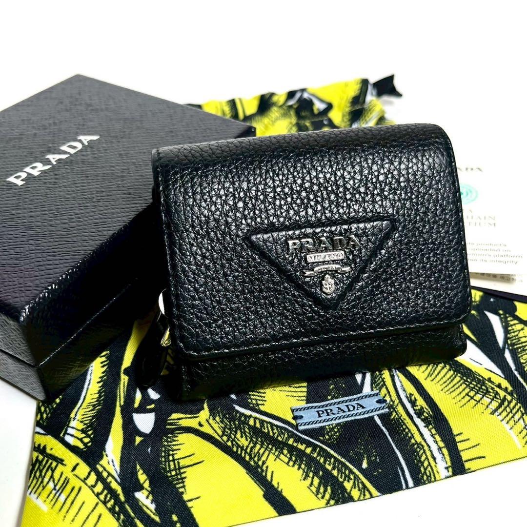 【未使用に近い・付属品完備✨】プラダ 三つ折り財布 ヴィッテロダイノ レザー
