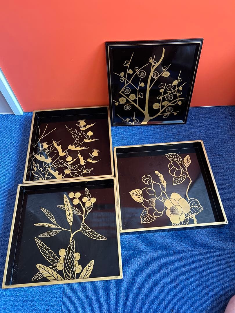 1294  光琳描絵三重　蒔絵　果実文　梅文　花文