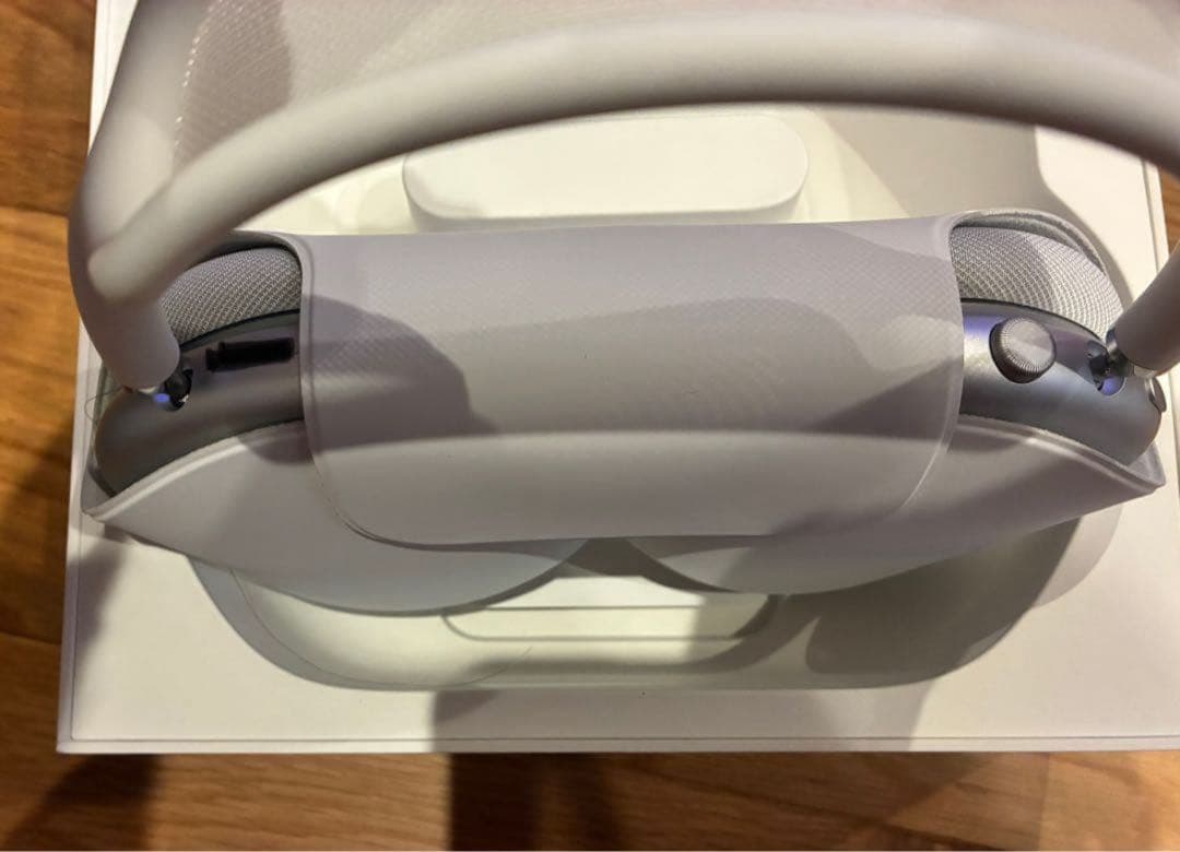 Apple AirPods Max シルバー　動作チェックの1回だけ使用