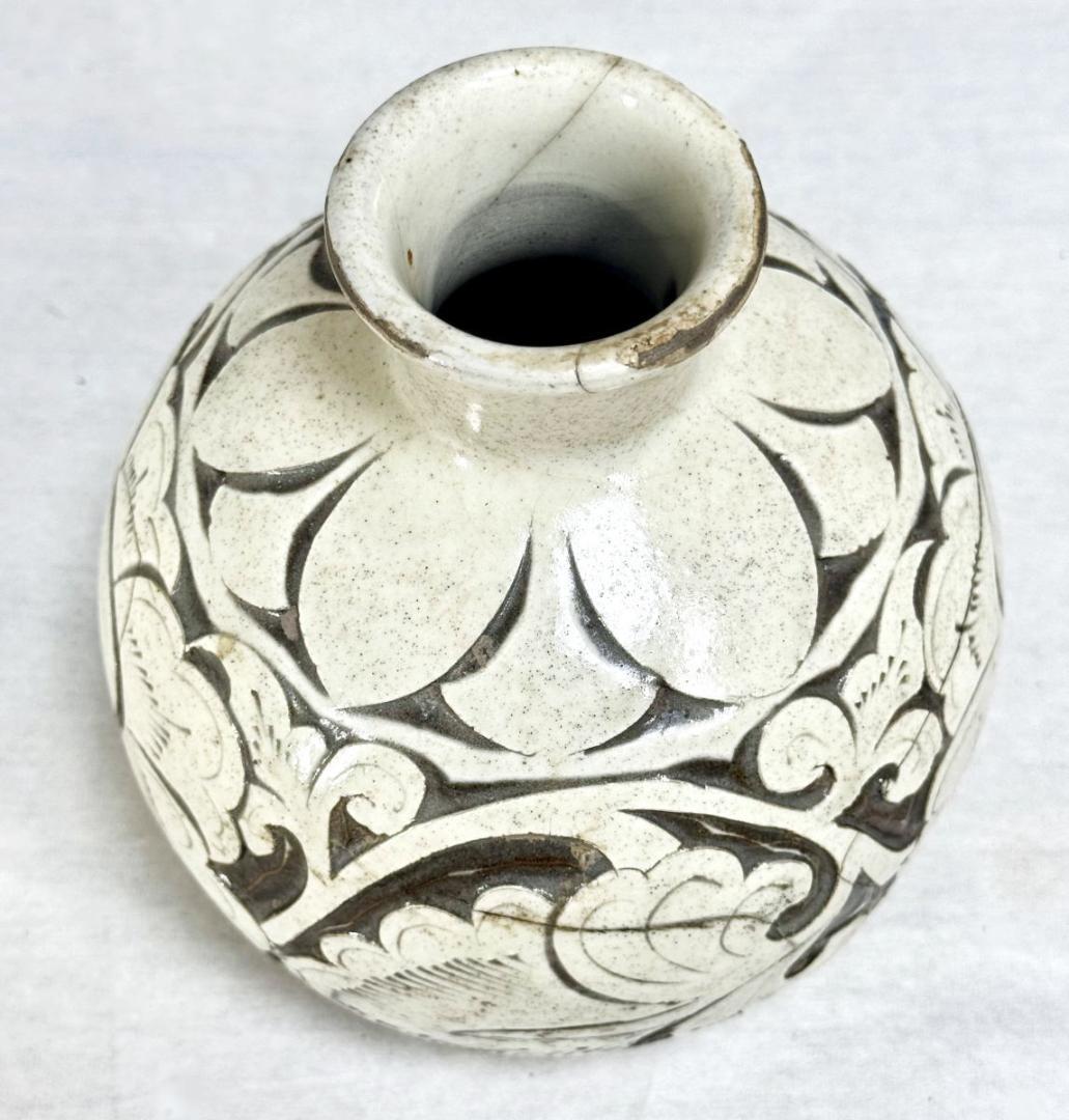 宋時代 磁州窯白釉剔牡丹花紋罐 中国古玩 唐物 歴史有る年代物 WWTT107