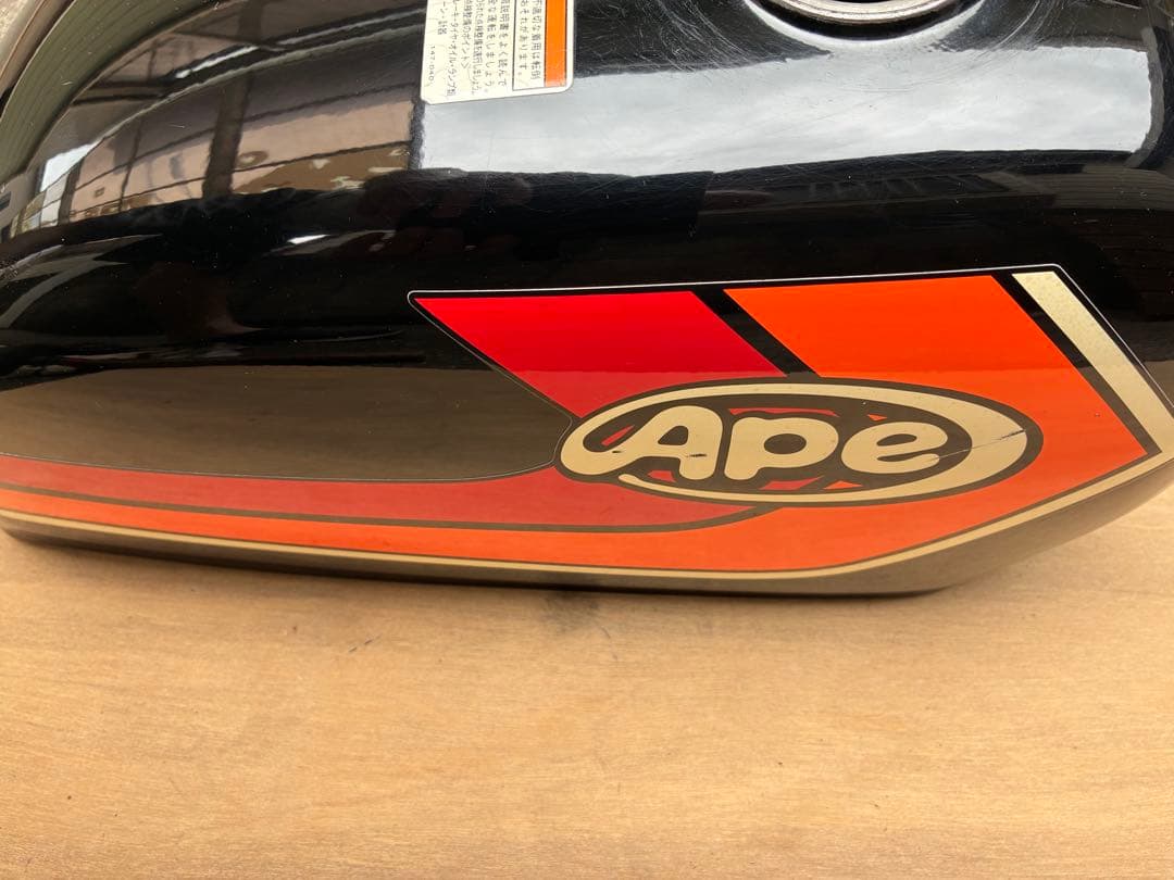 Ape バイクタンクキャブ車用　黒/オレンジ　キャップ鍵付き