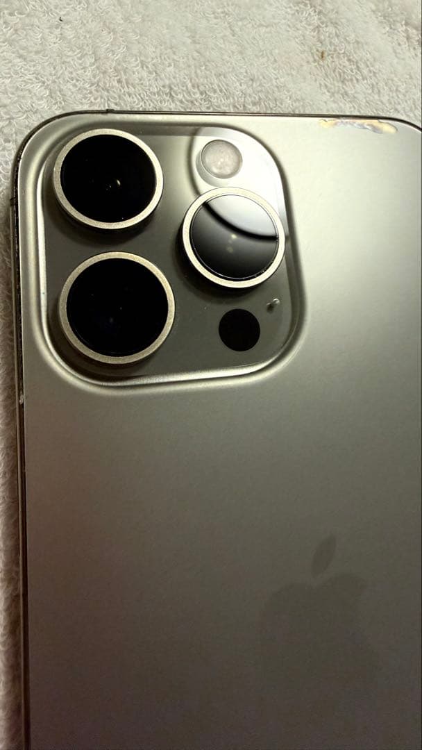 iPhone 15 Pro Max 256GB ナチュラルチタニウム 訳あり