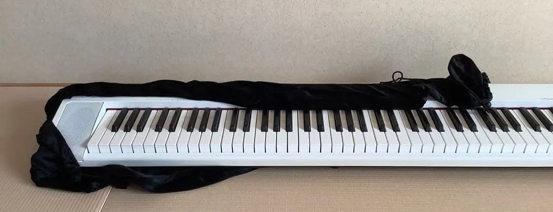 YAMAHA piaggero　NP-32 白　ソフトケース、キーボードカバー付