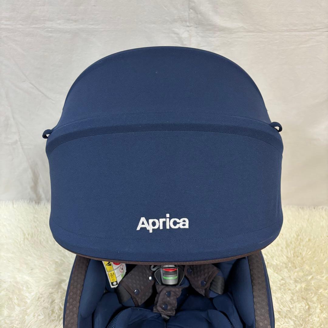 美品 アップリカ フラディアグロウ ISOFIX360° セーフティー ネイビー