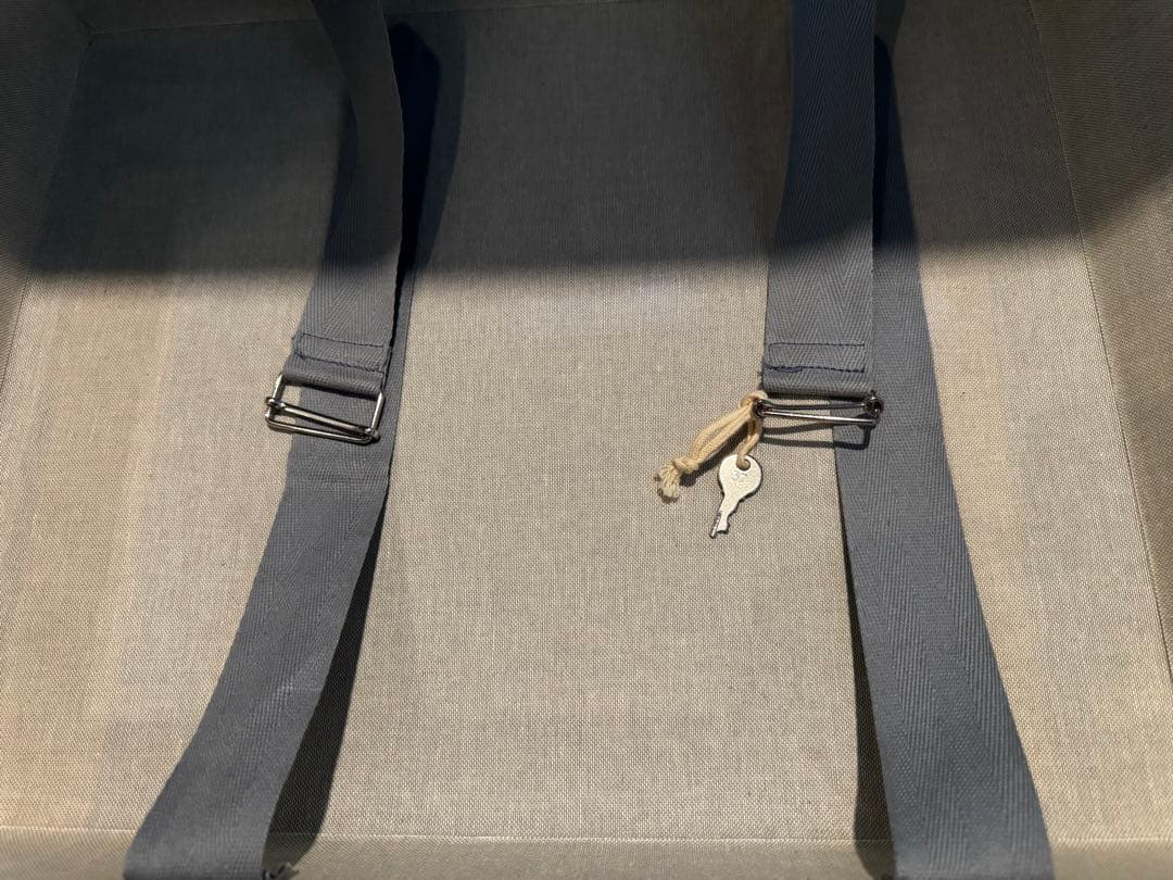 超美品　グローブトロッター　ネイビー 2輪　キャリーケース