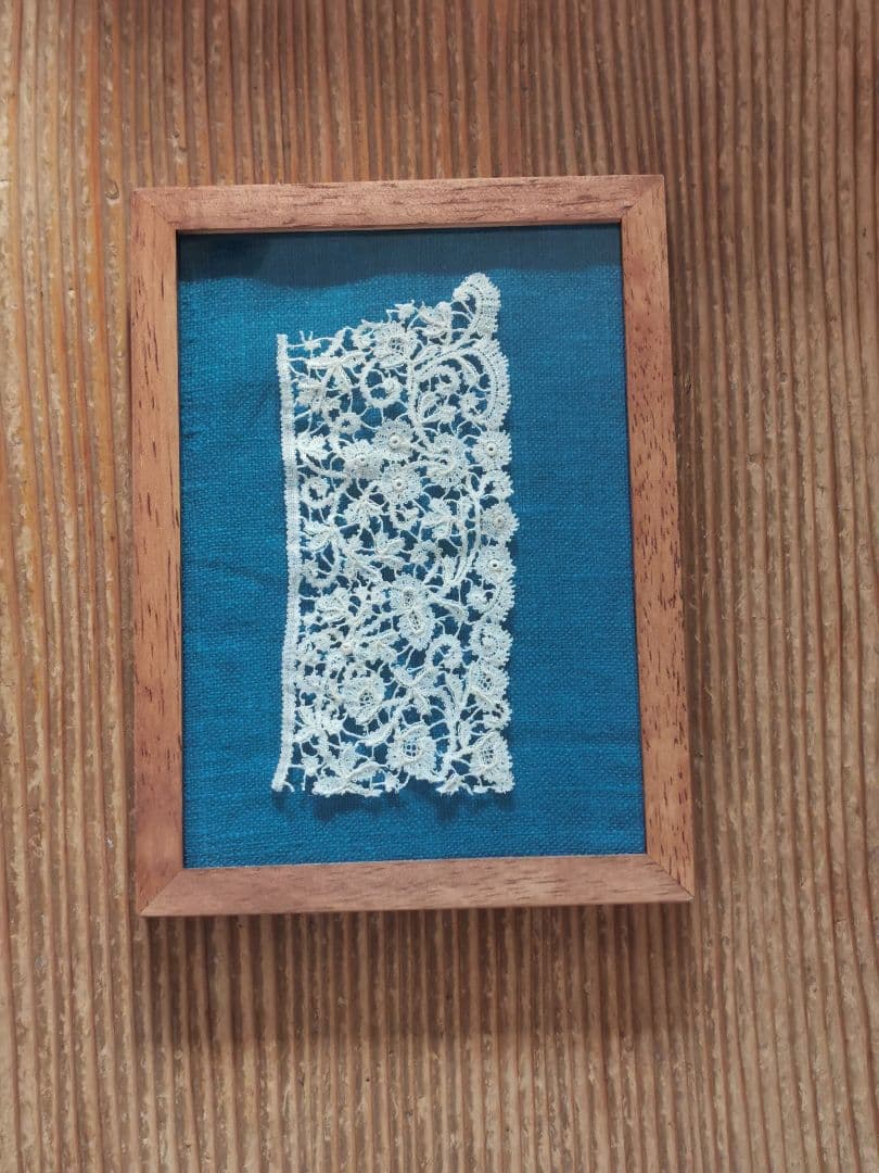 アンティークベルギー ロザリンペルレ 薔薇と小花のレース ニードル刺繍 額装品