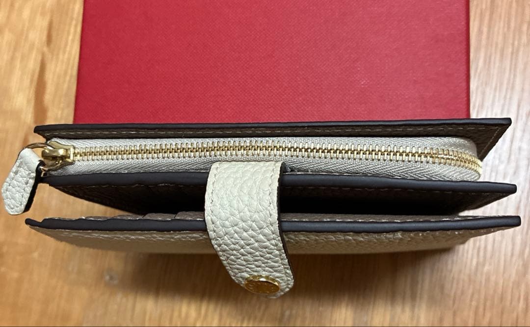 【美品】公式購入BONAVENTURA アイボリー 二つ折り財布