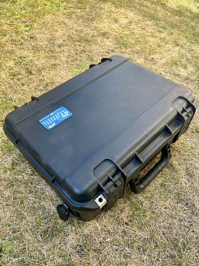 米軍放出品 ハードケース 電源コネクタ付き SKB ハードプロテクターケース