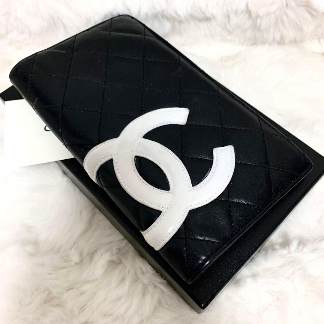 美品！カンボンラインCHANEL 二つ折り財布 黒　ピンク　マトラッセ