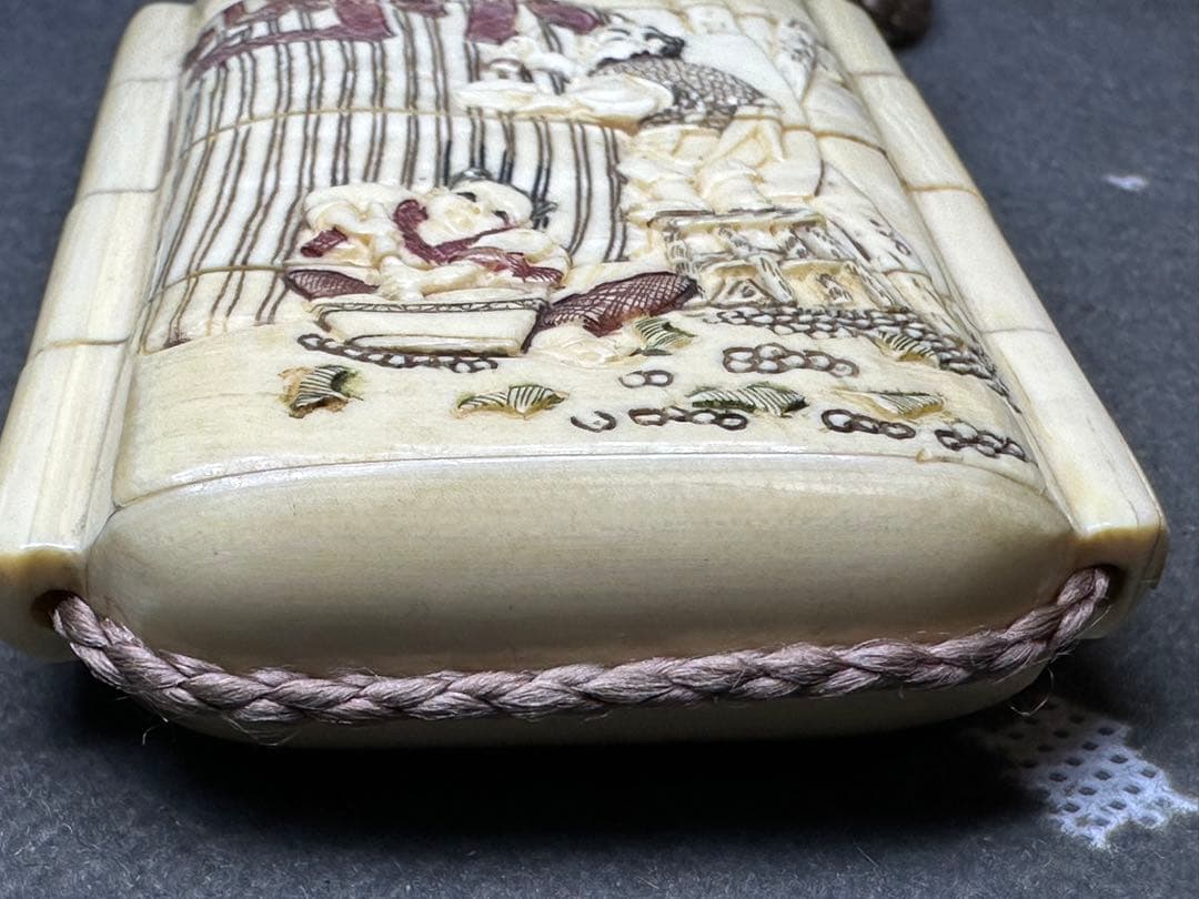 極上　印籠　根付　天然素材　置物　古美術品　 細密細工　骨董　アンティーク