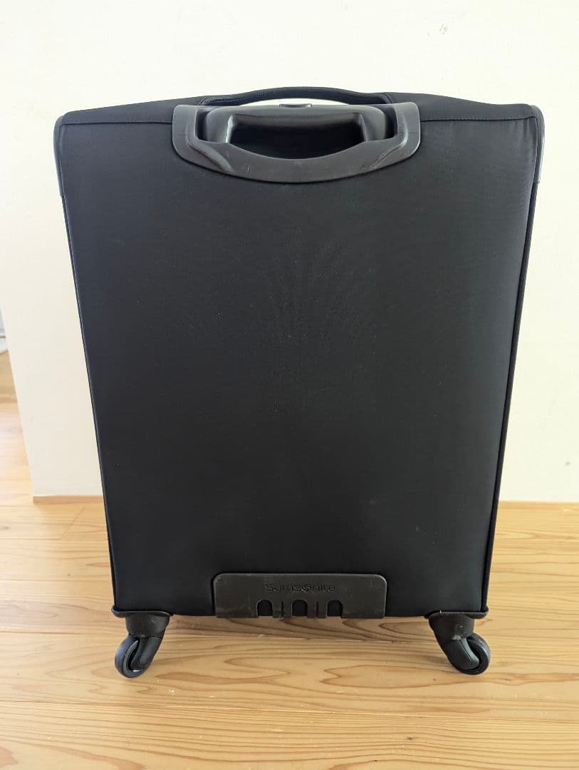 良品サムソナイト ビーライト 4 スピナー55 エキスパンダブル キャリーケース