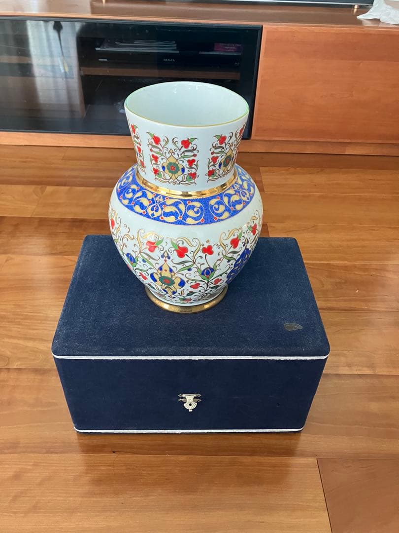 【未使用品】トルコ製 高級ハンドメイド花瓶 GÜRAL PORSELEN