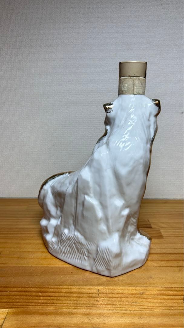 サントリーローヤル　干支　寅歳ボトル　600ml43%　古酒未開栓