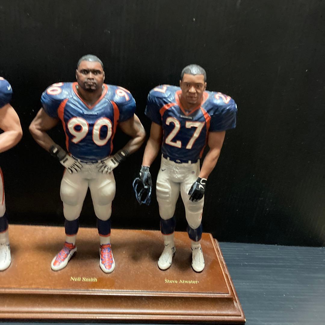 希少　NFL フィギュア　1998 Broncos ブロンコス
