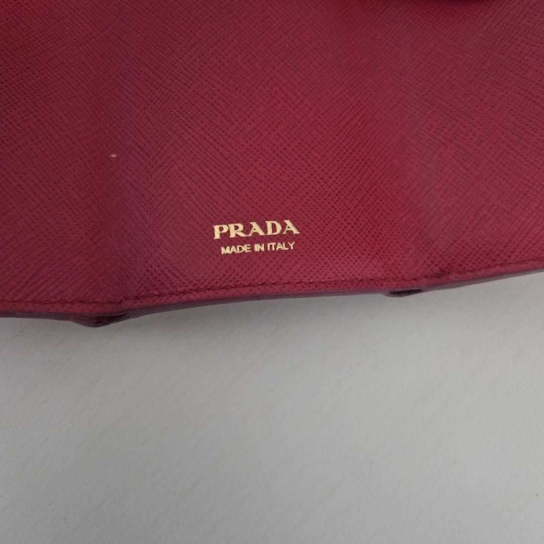 PRADA 三つ折り財布 レッド