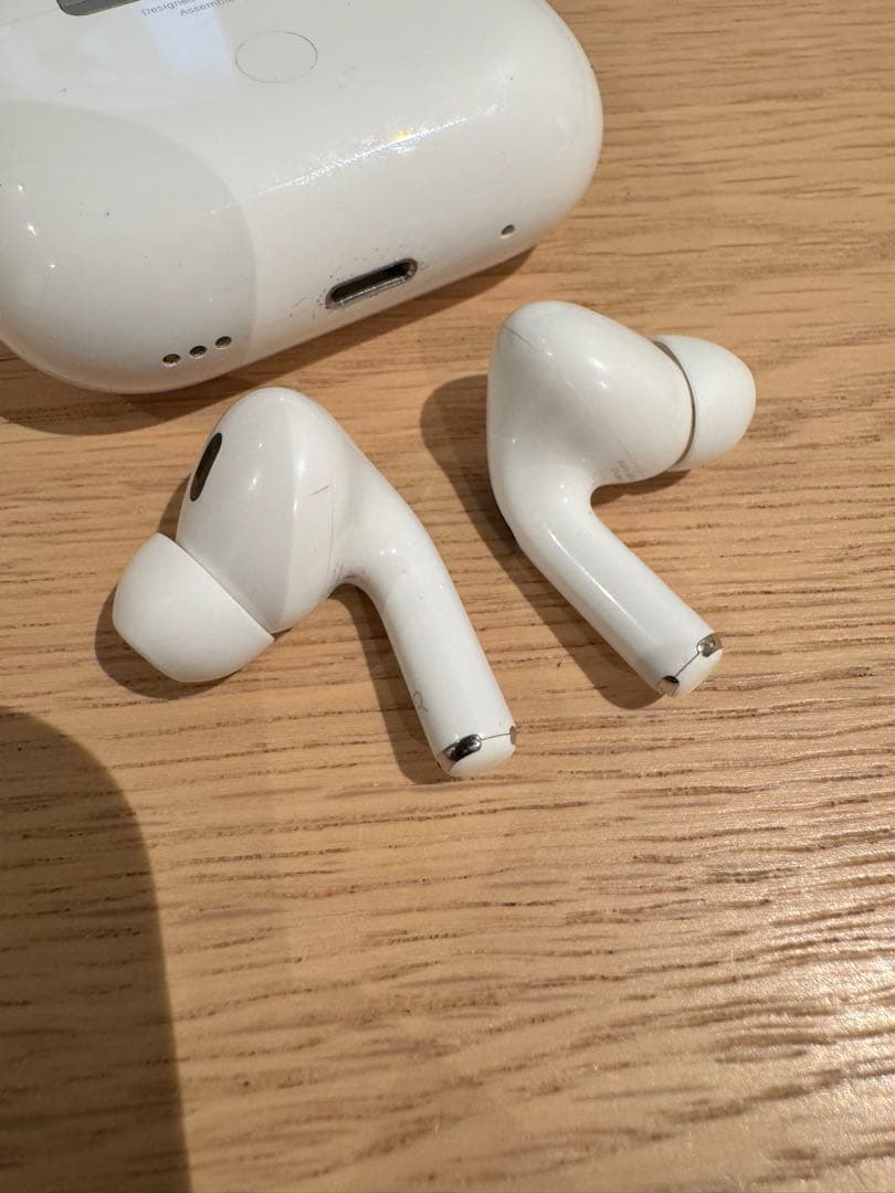 AirPods Pro2 ケース／ケーブル／イヤーピース付き　A2698