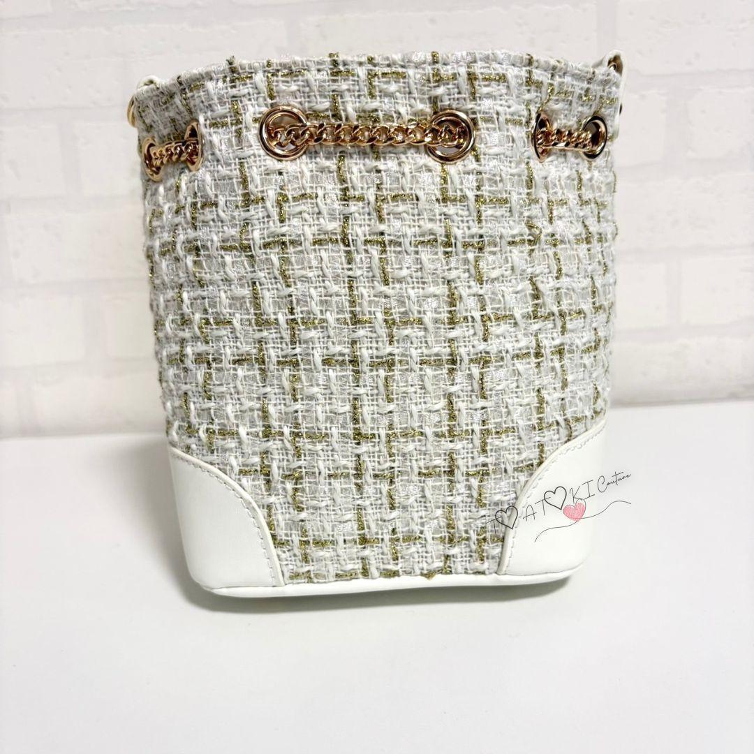 激レア❤CHANEL❤ホワイトラメ巾着ショルダーバッグゴールドチェーン