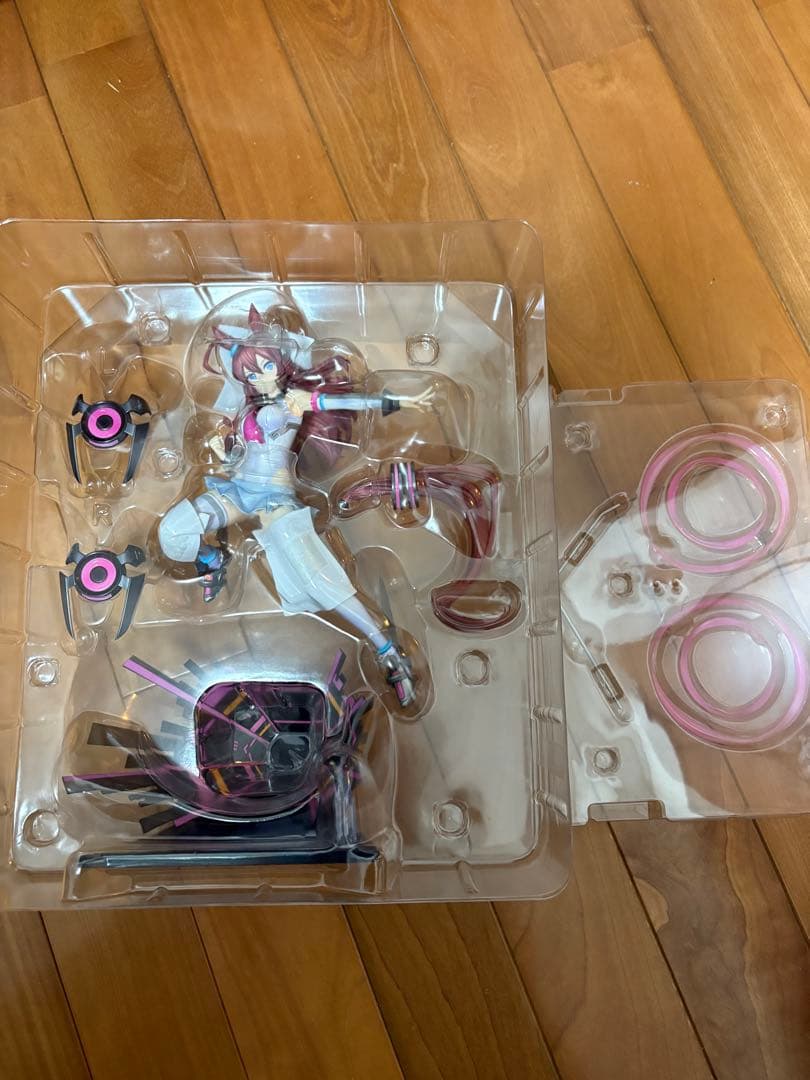 ミホノブルボン1/7スケールフィギュア