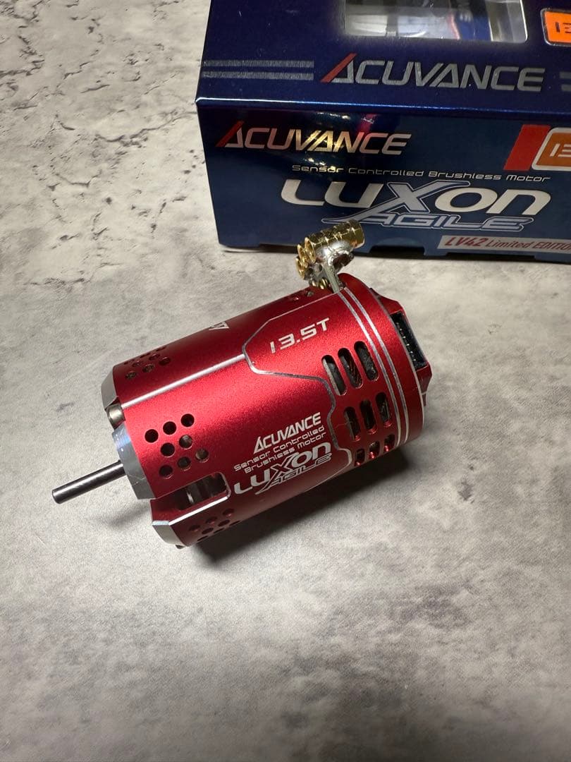 アキュバンス アジャイル　リミデットエディション　13.5t レッド　限定