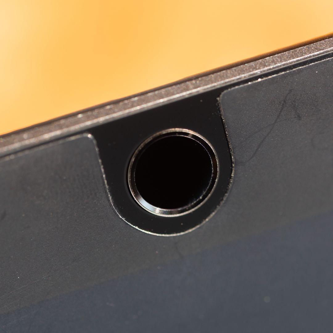 iPad 第7世代 Wi-Fiモデル 32GBケース・ワイヤレスキーボード付き