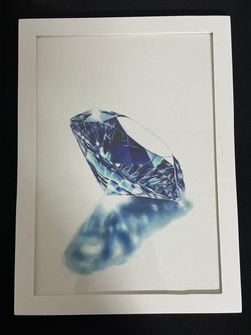 色鉛筆画 青色宝石の鉛筆画 A4サイズ フレーム付き