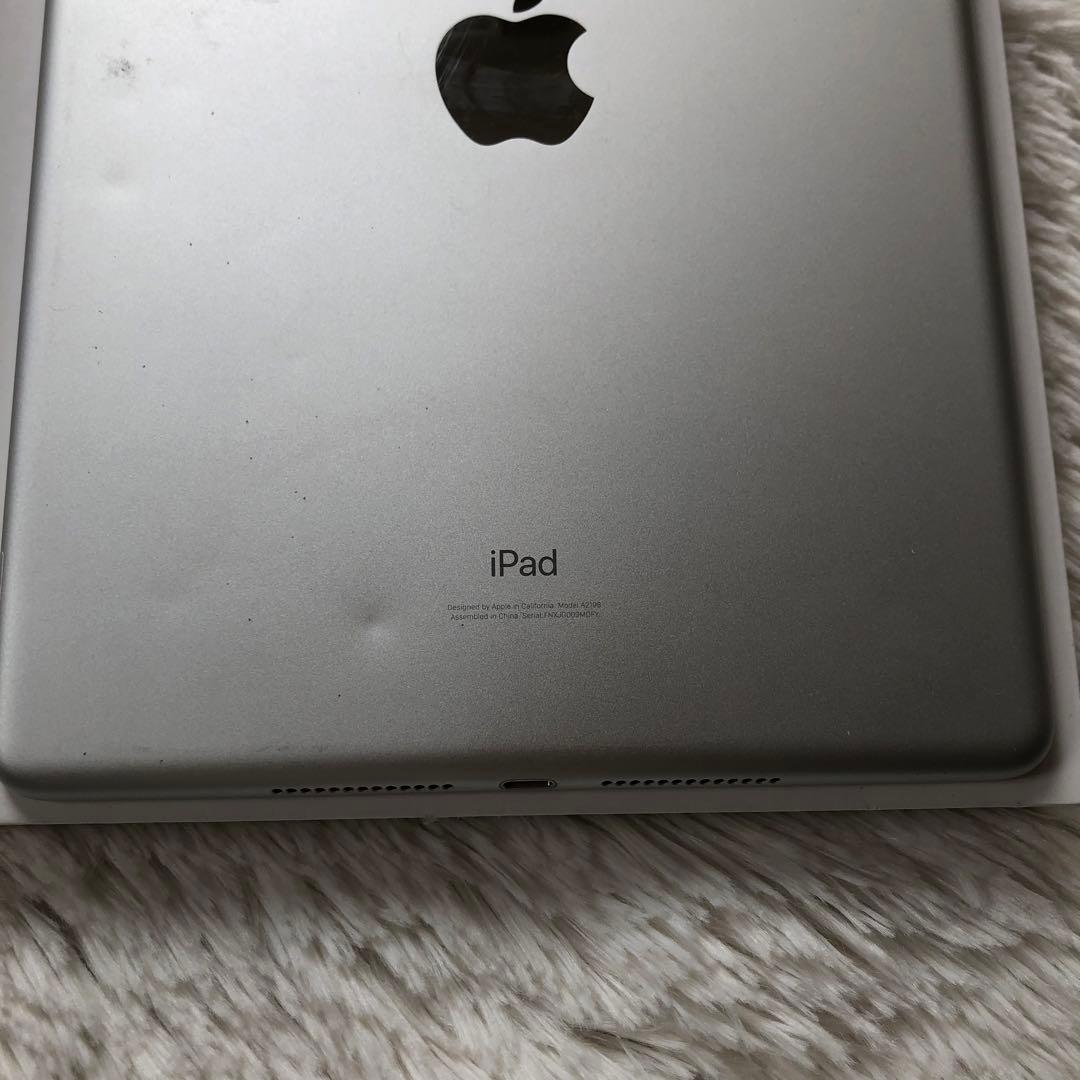 【1/1販売終了】iPad 第7世代 128GB SIMフリー 【すぐ発送】