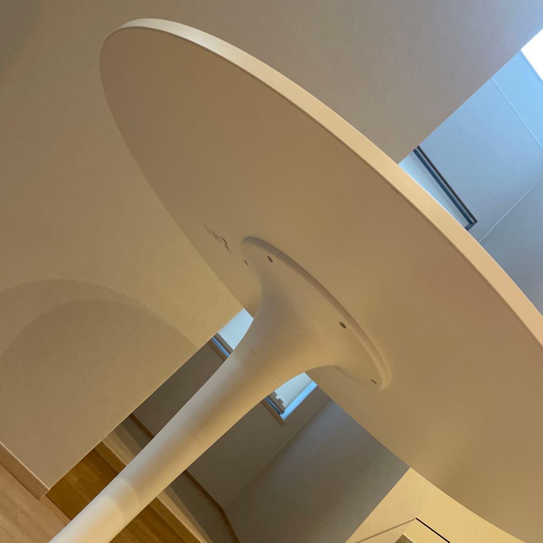 円テーブル　ホワイト　ドクスタ　IKEA