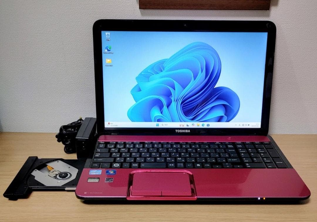 TOSHIBA dynabook Corei7 メモリ16GB SSD512GB